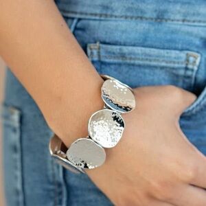 Hammered silver stretch bracelet